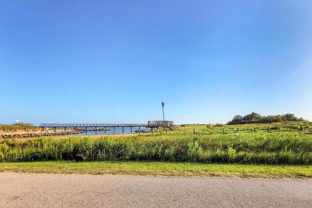 フリーポート Coastal Surfside Beach Bungalow - Walk To Beach!ヴィラ エクステリア 写真